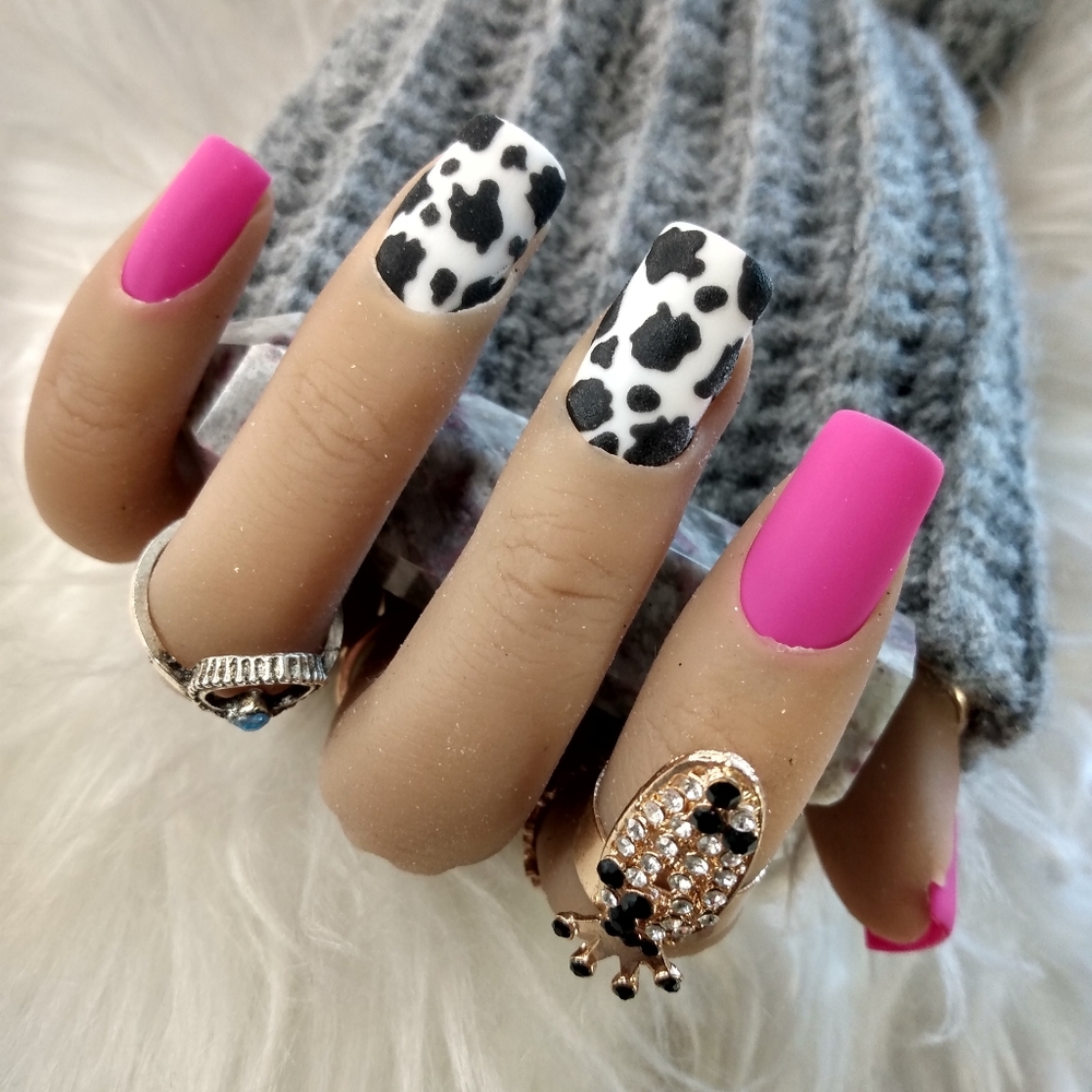 Press on nails (short square)